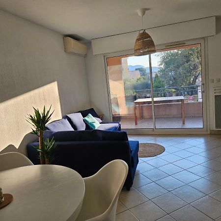 Апартаменти T2 Neuf Et Calme Au Coeur De Sanary Avec Terrasse Et Box Екстер'єр фото